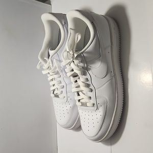 Nike Air Force 1s Tripple White Low